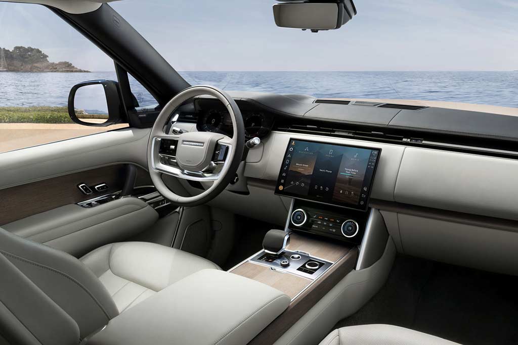 Салон Range Rover 2022 — второй ряд сидений